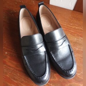 Cole Haan black leather loafers